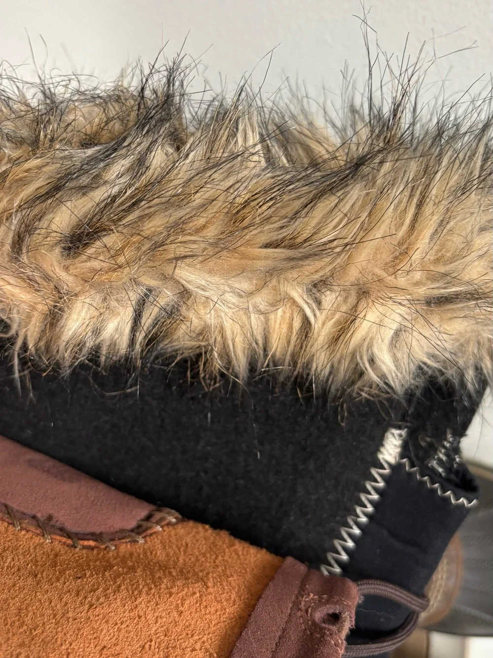 Sorel women lace